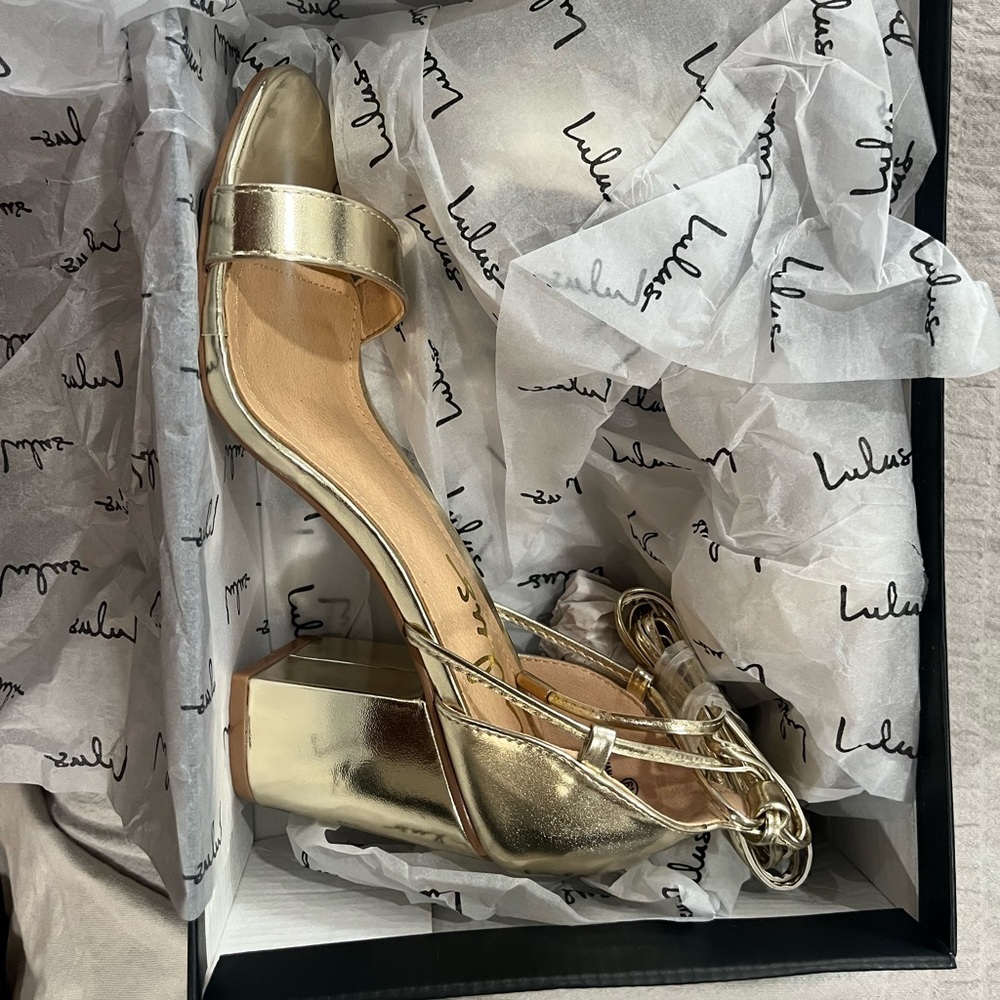 LULUS BRAND NEW KAIRA HEELS SIZE 6.5